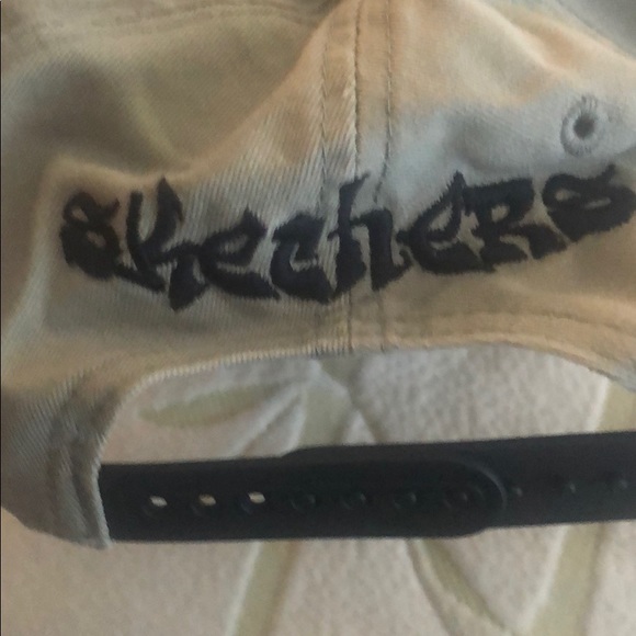 Skechers distressed baseball cap in grey and blue - Picture 3 of 5